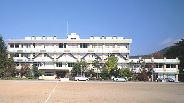 山形大学附属中学校